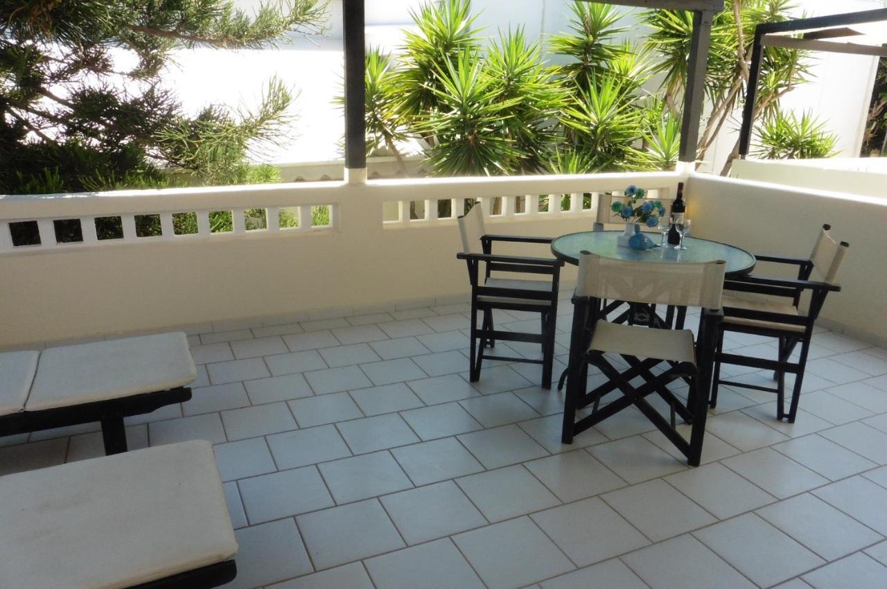 Julies Apartments Kokkini Hani Esterno foto