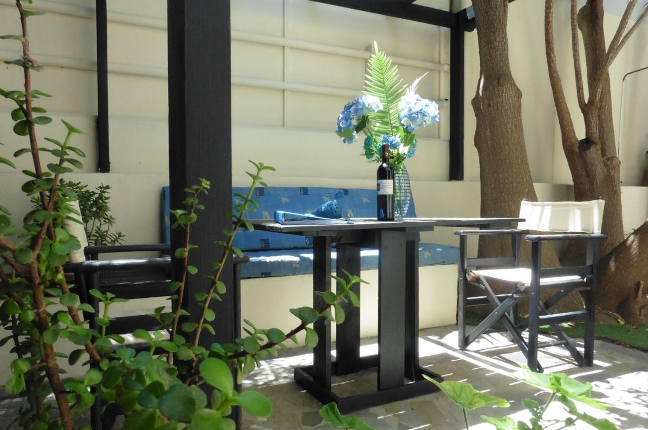 Julies Apartments Kokkini Hani Esterno foto