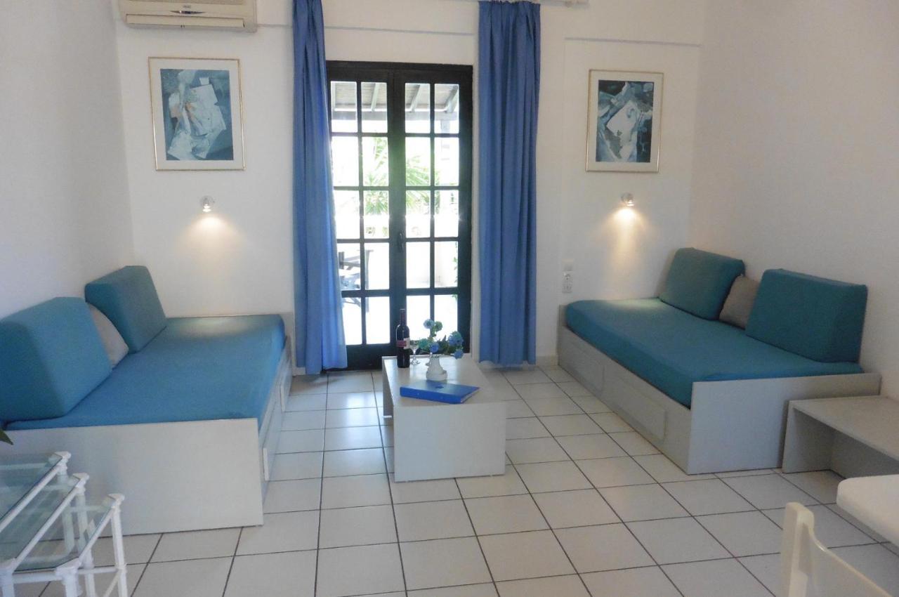 Julies Apartments Kokkini Hani Esterno foto