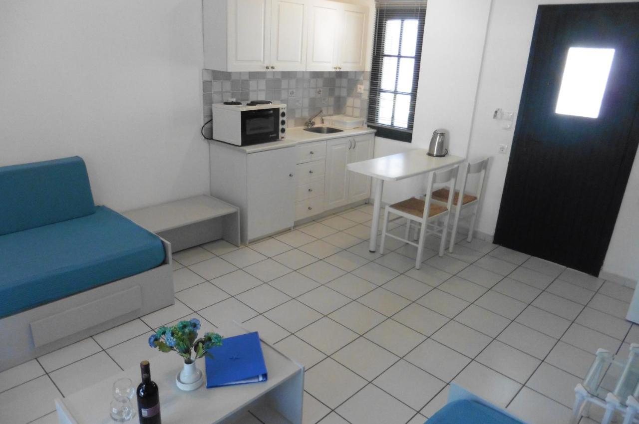 Julies Apartments Kokkini Hani Esterno foto