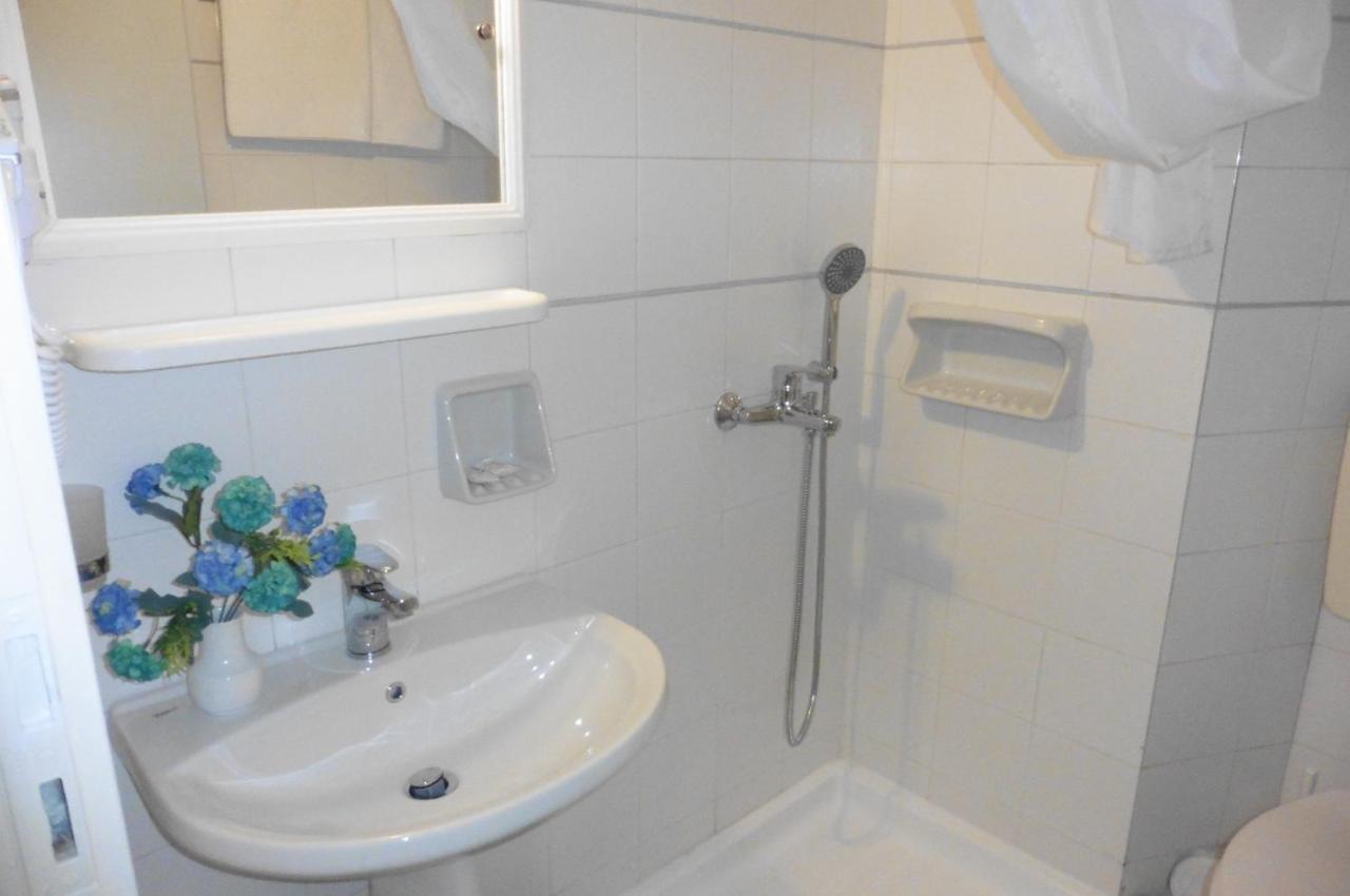 Julies Apartments Kokkini Hani Esterno foto