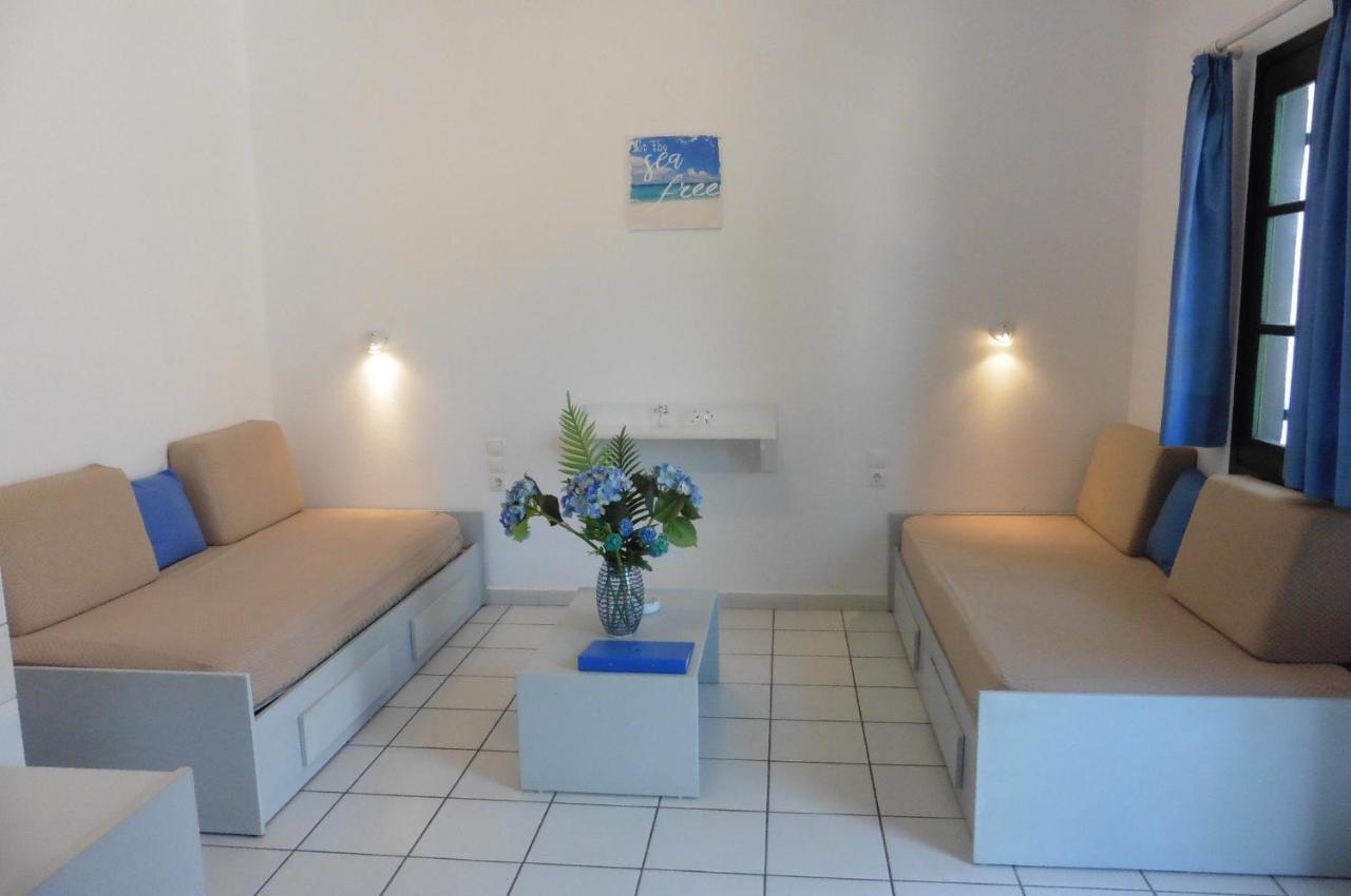 Julies Apartments Kokkini Hani Esterno foto
